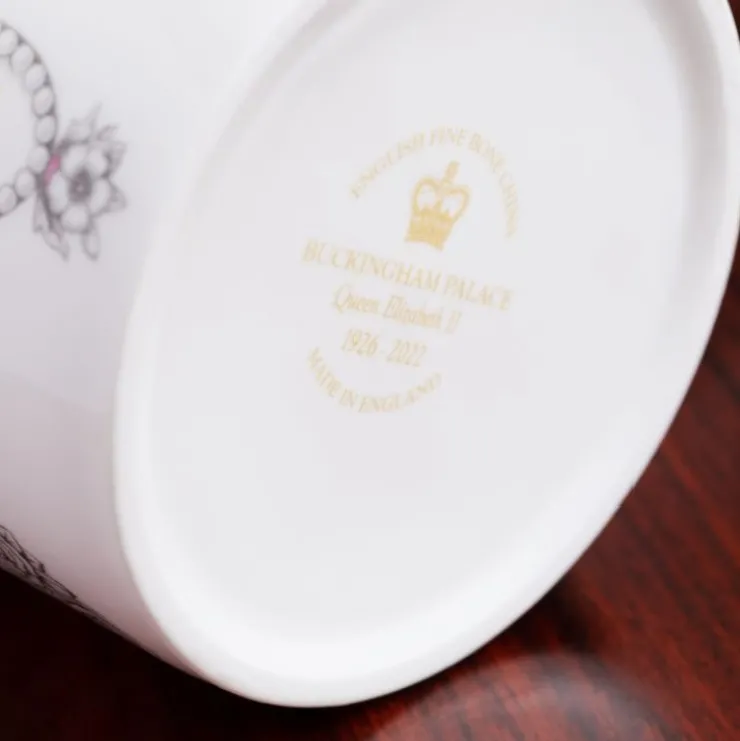 Queen Elizabeth Ii Commemorative Coffee Mug*Royal Collection Shop New