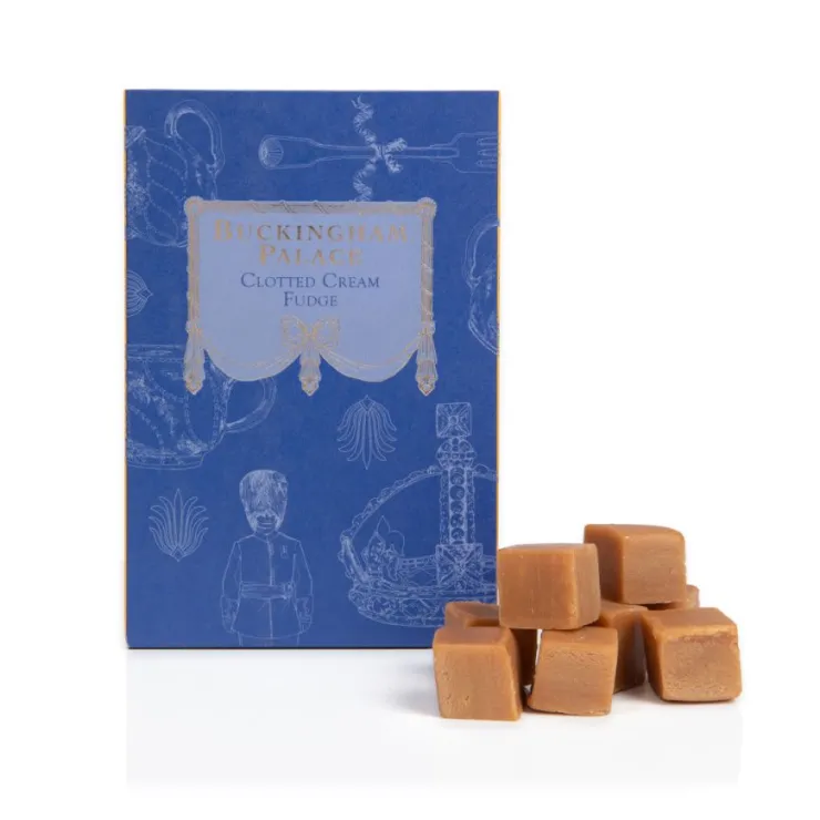 Royal Fudge Box*Royal Collection Shop Hot